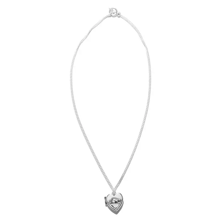 Erd Rat Locket Necklace 1.webp Erd Rat Locket Necklace 1.webp